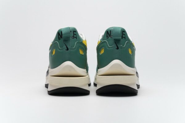 CI9928-300 Sacai x Nike Pegasua Vaporfly Yellow Green - Image 4